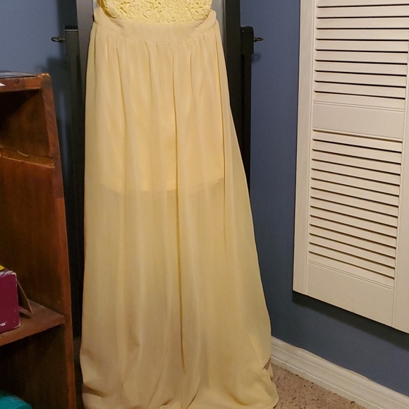 Yellow formal dress - Picture 2 of 4